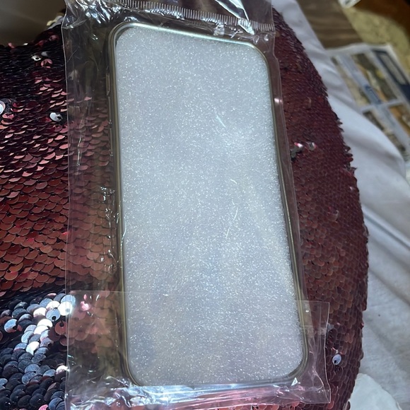 IPHONE 12 charging phone case CLEAR with silver on the charging circle on back:) - Picture 7 of 7